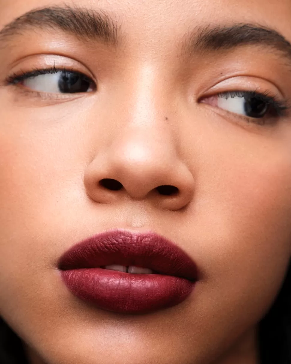 Prada Barra De Labios Monochrome Hyper Matte - B15 - Uniform^ LABIOS