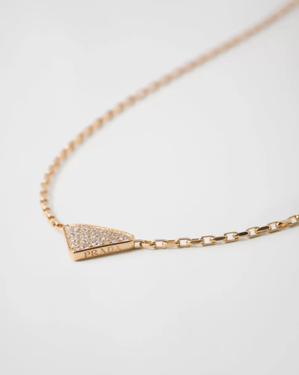 Prada Collar Con Minicolgante Triangular Eternal Gold De Oro Amarillo Y Diamantes^Mujer/Hombre COLECCIÓN DE JOYERÍA ELEGANTE | COLECCIÓN DE JOYERÍA ELEGANTE