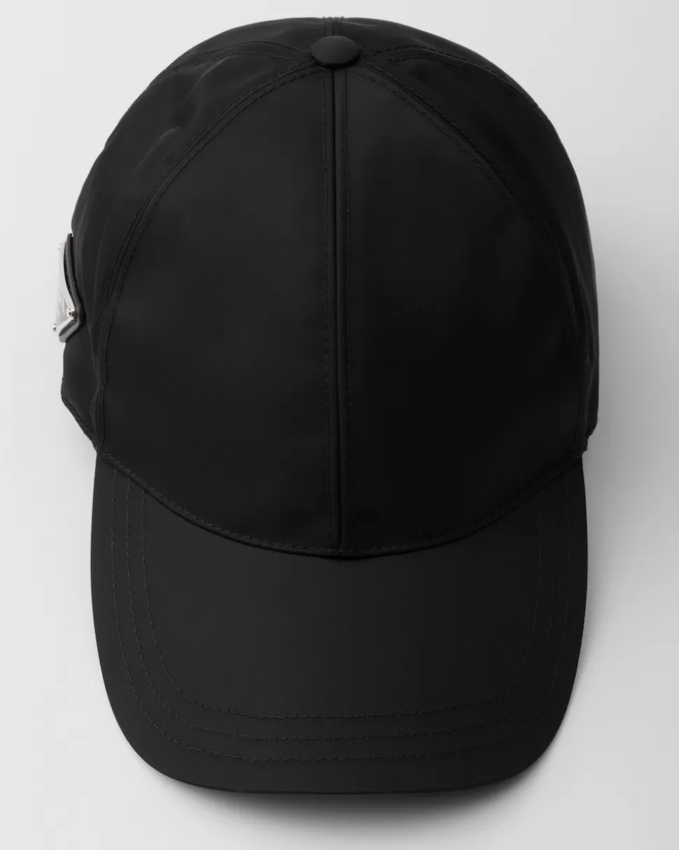 gorra_de_bisbol_en_renylon_210922.webp Prada Gorra De Béisbol En Re-nylon^Hombre COLECCIÓN MASCULINA | SOMBREROS Y GUANTES