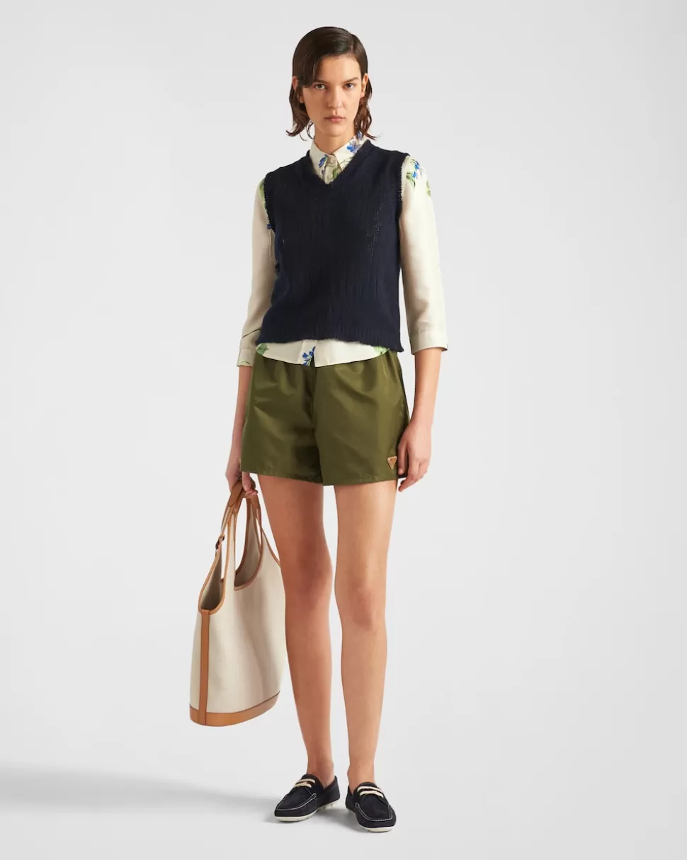 Prada Pantalones Cortos De Re-nylon^Mujer PANTALONES LARGOS Y CORTOS